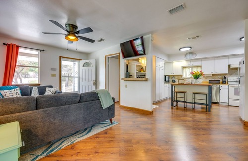 Canyon Lake Casa | Canyon Lake Home w/ Resort Amenities & Fire Pit!