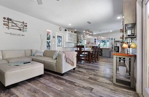 Fischer Casa | Canyon Lake Lighthouse | Unique Getaway with Private Pool and Hill Country Views