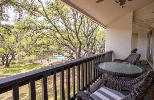 Canyon Lake Casa | Canyon Lake Spacious w Balcony Pool & Comfy Beds