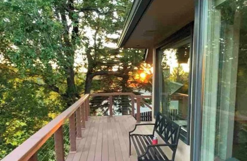 Spearfish Casa | Canyon View Getaway with Hot Tub