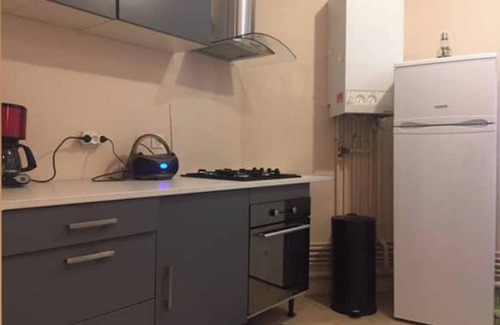 Thiers Apartamento | Cap Coutellerie - Appartement 10 Personnes - Hypercentre de Thiers