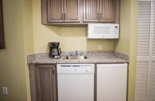 Port Canaveral Villa | Cape Canaveral Beach Resort 2 bedroom, 2 bath with pools, waterslides and beach!