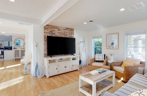 Falmouth Casa | Cape Cod Charmer