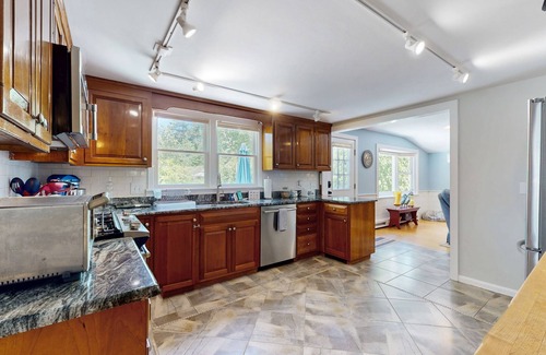 Brewster Casa | Cape Cod Getaway - near Seymour Pond and Rail Trail; Bay Beaches w/in a few mile