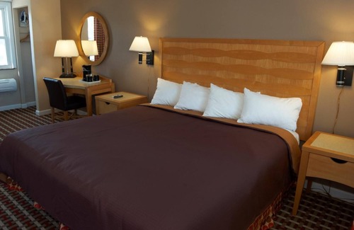 Main Street Hyannis Hotel | Cape Cod Inn