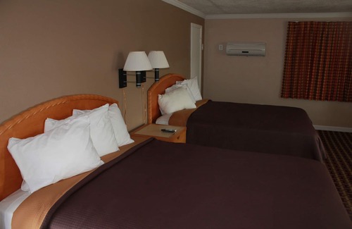 Main Street Hyannis Hotel | Cape Cod Inn