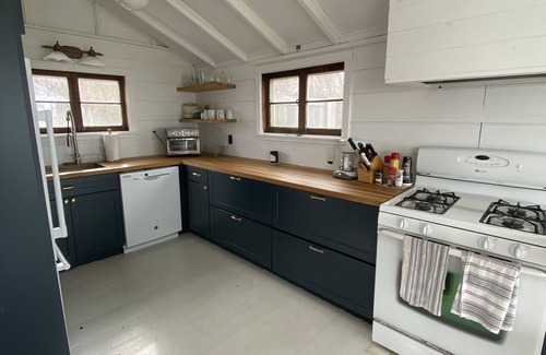 East Orleans Cabaña | Cape Cod Oceanfront Cottage