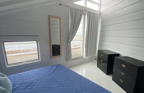 East Orleans Cabaña | Cape Cod Oceanfront Cottage