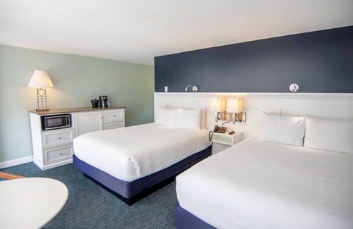 Provincetown Hotel | Cape Colony Inn