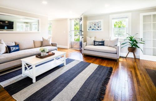 West Yarmouth Casa | Cape Harbor Cottage