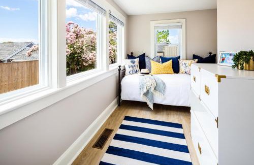 West Yarmouth Casa | Cape Harbor Cottage