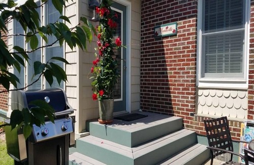 Village Green Casa | Cape May Peaches, Fully renovated Village Green quad that offers a bright beach atmosphere