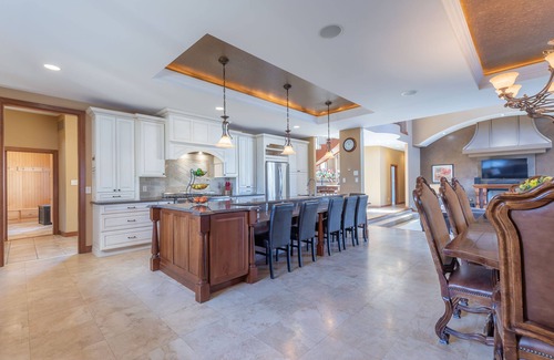 Cape May Casa | ¡Cocina gourmet, enorme piscina enterrada, sala de juegos, área de juegos, playas de Cape May y más!