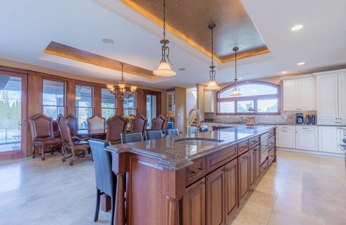 Cape May Casa | ¡Cocina gourmet, enorme piscina enterrada, sala de juegos, área de juegos, playas de Cape May y más!