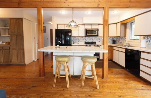 Cape May Point Casa | Dog-Friendly Cape May Point Cottage | Steps to Beach, Sleeps 7