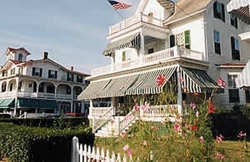 Cape May Casa | Cape May 8BR Sleeps 24; 3 Blks a la playa / ciudad; Perros OK (2)!