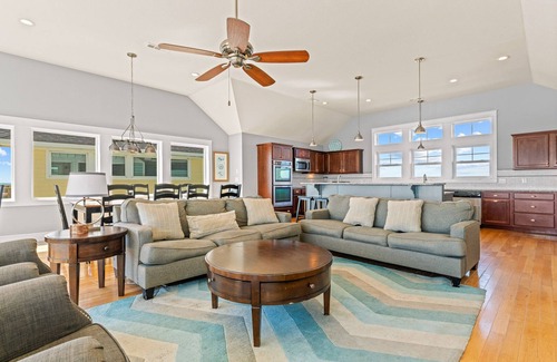 Buxton Casa | Cape Point, charming 7-Bedroom Oceanfront + Pets Stay Free!
