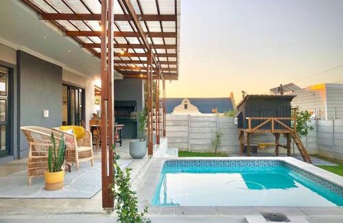 Stellenbosch Villa | Cape Winelands Mountain View Getaway