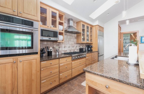 Oregon Coast Casa | Capeside Lookout #129-Amazing views, upscale amenities, clubhouse pool access.