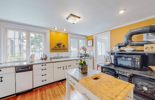 Buzzards Bay Casa | Capeview Estate | House in Bourne