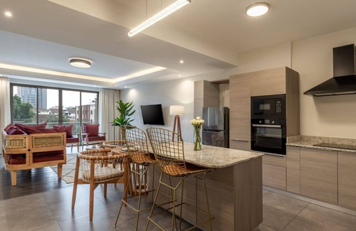 Westlands Apartamento | Capital Ruby Line 1 Bed by YourHost
