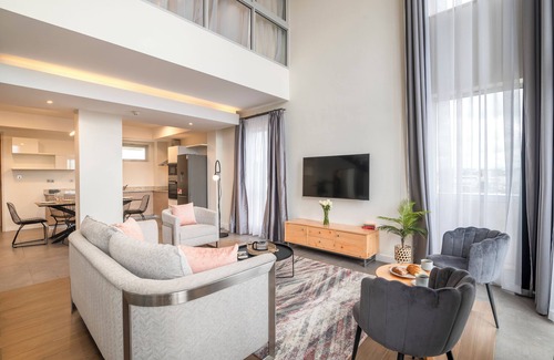 Westlands Apartamento | Capital White Mischief Line by YourHost