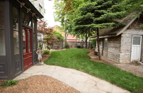 Kingston Casa | Capitan Burn's House on Wellington