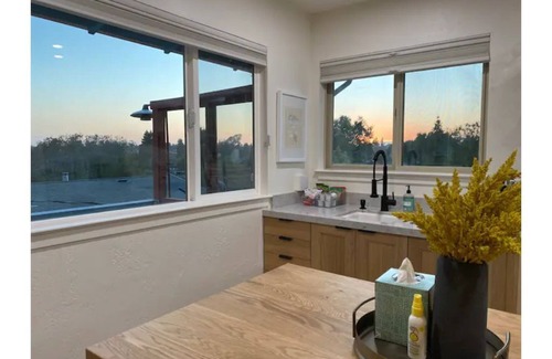 Capitola Casa | Capitola Nest: 1 Bedroom Suite with Living/Kitchen