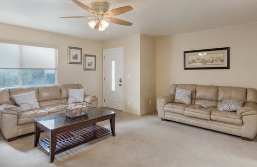 Capitola Casa | Capitola Village Seashell Sanctuary, just blocks from Capitola Beach!