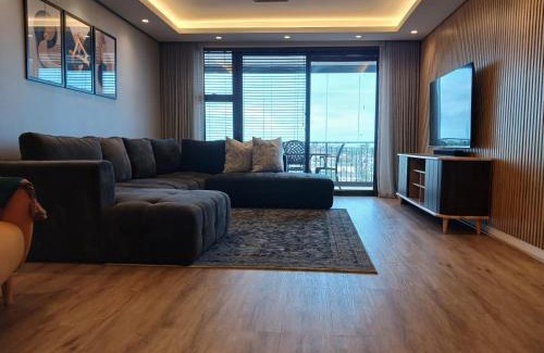 Century City Apartamento | Capri 504, Island Club, Century City