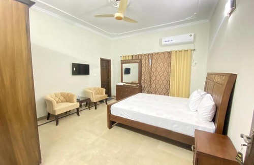 Islamabad Hotel | Capri Inn Guest House
