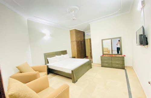 Islamabad Hotel | Capri Inn Guest House