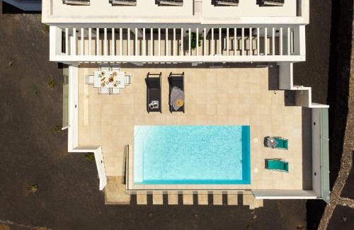 Las Brenas Villa | CAPRICA by Buenavilla