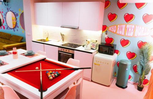 Marchienne-au-Pont Apartamento | Capsule Girl Power SPA - balneo - Sauna - Karaoké - Billard - 2 chambres