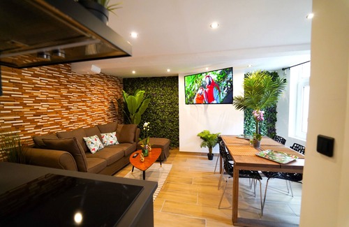 Valenciennes Apartamento | Capsule Jungle