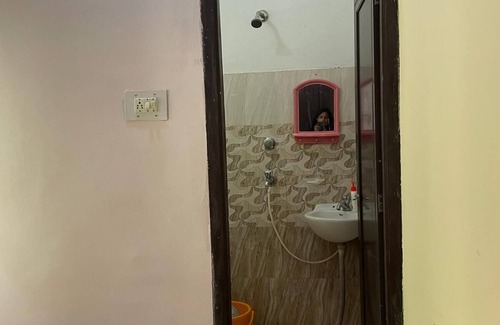Bhubaneshwar Cama Y Desayuno | Capsule room with Breakfast