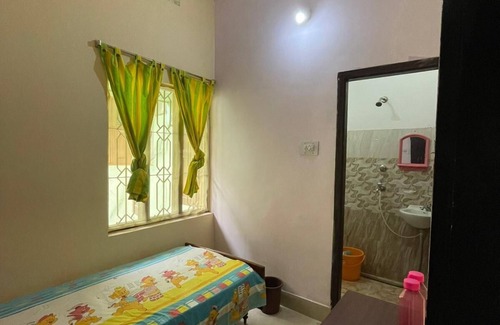 Bhubaneshwar Cama Y Desayuno | Capsule room with Breakfast