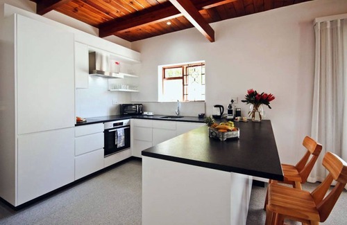 Mountainside Casa | CAPTAIN'S COTTAGE