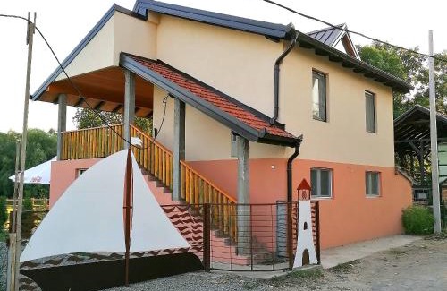 Cerevic Casa | Captain's house by the Danube river