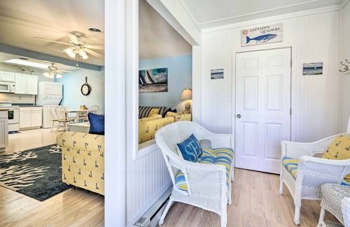 Village Green Casa | Captain's Quaders (2-Bedroom Home) - Handicap accessible - Pets Allowed by RedAwning