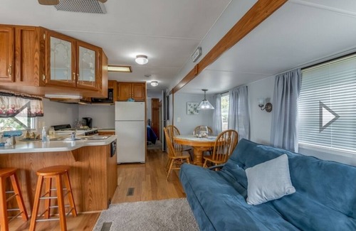 Sandbridge Casa | Captain's Quarters Beach Rental lot 200