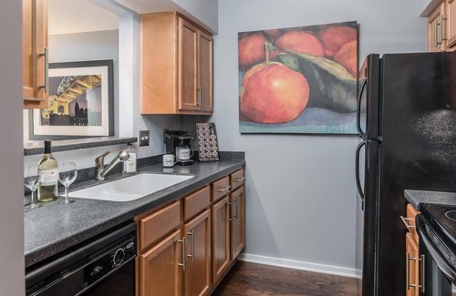 East Bank Condominio | Captain's Quarters Riverfront # 3