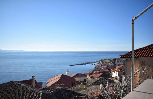 Mithimna Casa | Captain's View