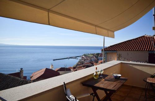 Mithimna Casa | Captain's View