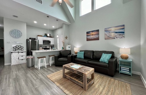 North Beach Casa | Captains Corner