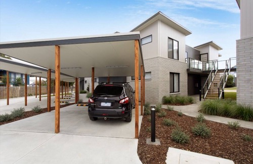 Paynesville Apartamento | ⭐️CAPTAINS COVE LUXURY APARTMENTS 1ST FLOOR SPA DELUXE & FREE NETFLIX