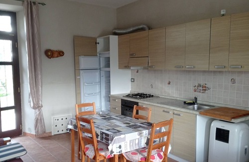 Gallinaro Apartamento | Captivating 1-Bed Apartment in gallinaro