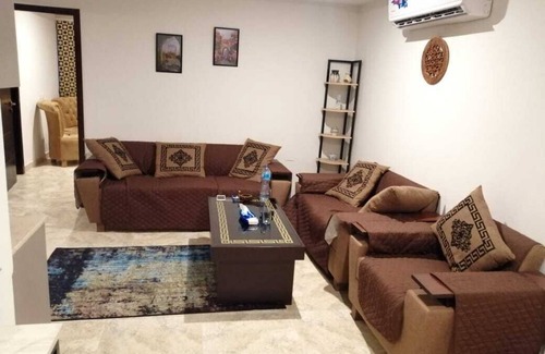 Bahria Town Apartamento | Captivating 1-Bed Apartment fully furnished