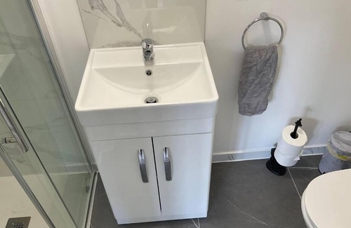 West Hendon Apartamento | Captivating 1-Bed Studio in London