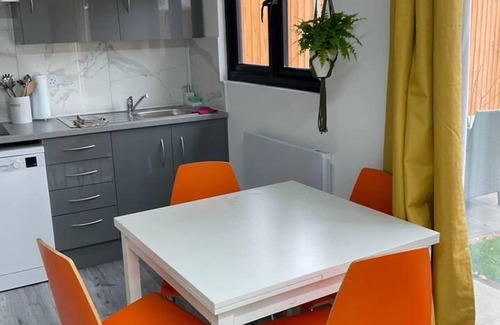 West Hendon Apartamento | Captivating 1-bed Studio in London